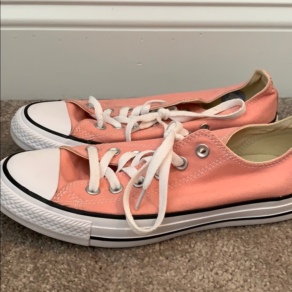 Light pink converse